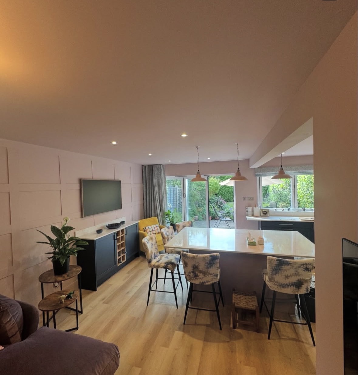 Modern fitted kitchen in Surrey