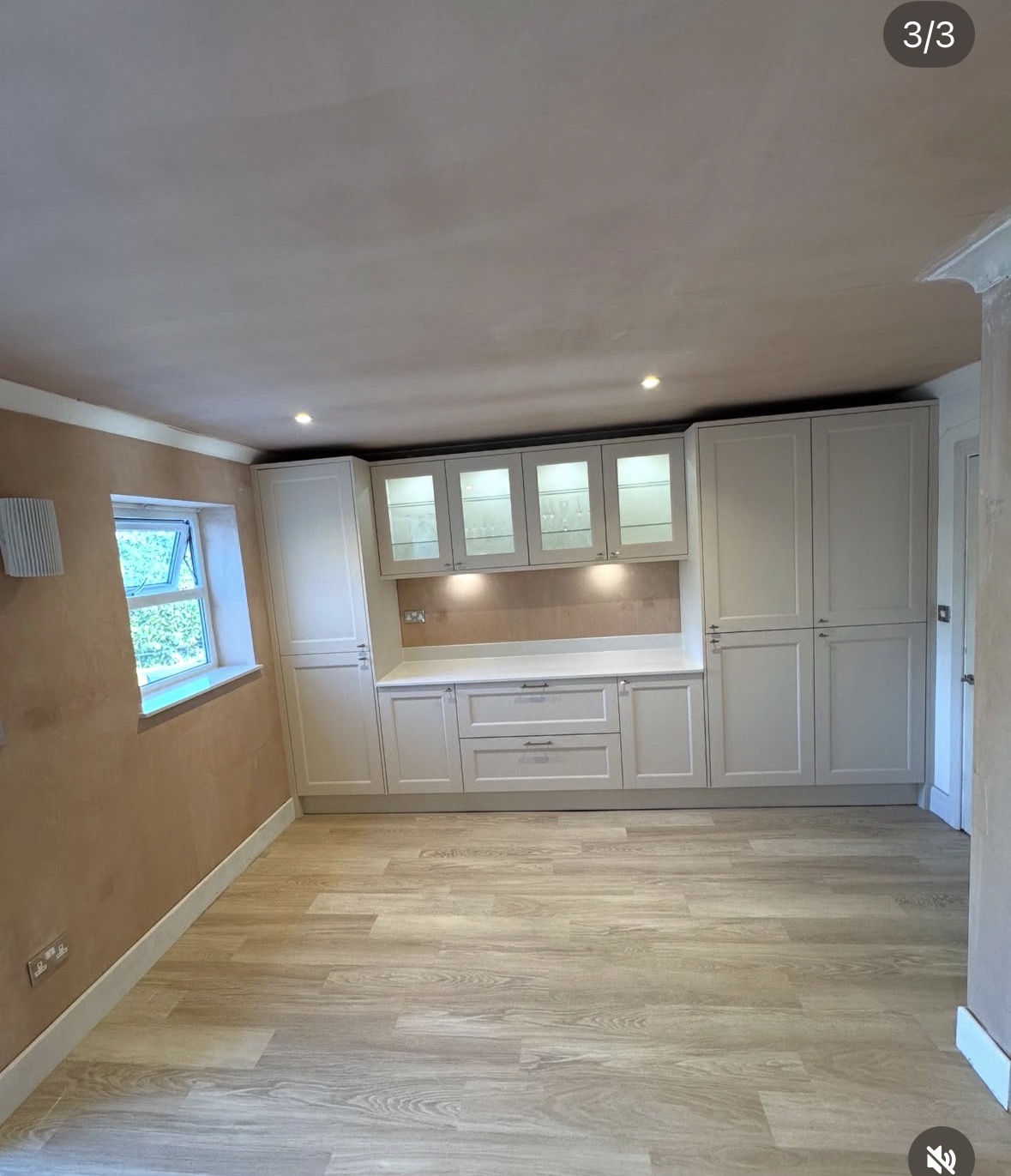 Kitchen island fitting